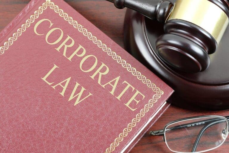 Corporate-Law-768x512