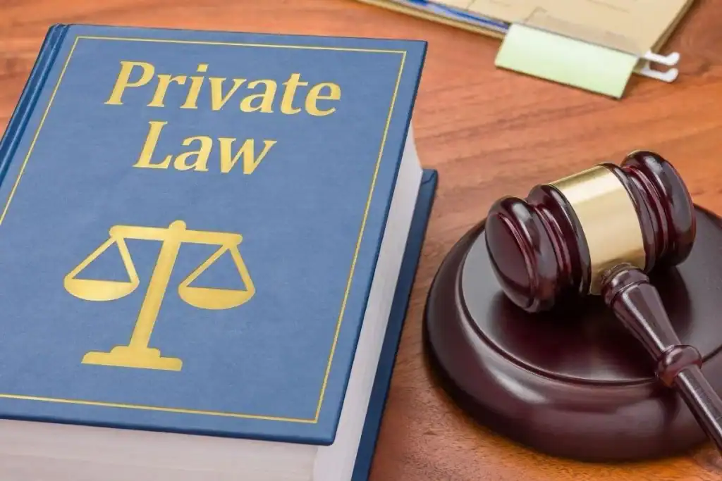 Private-law-1024x683
